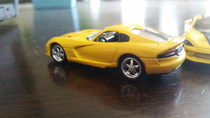 Illustration for article titled Viper battle: Auto World vs Hot Wheels